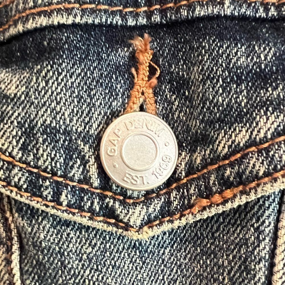 GAP Women's Blue Denim Jacket - Picture 7 of 10